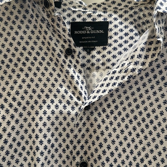 Rodd & Gunn Seaward Downs Geo Botton Up Shirt. Size Large Excellent Condition! - Picture 4 of 10